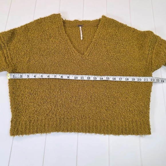 Free People Size XS Finders Keepers V-Neck Sweater Oversized Slouch Athens Moss - Picture 7 of 9